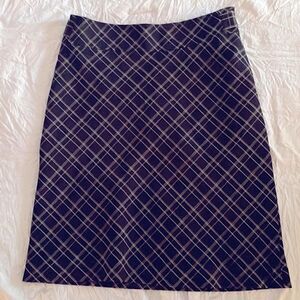 H&M Navy Black Plaid Check A-line above the knee Skirt Size 4